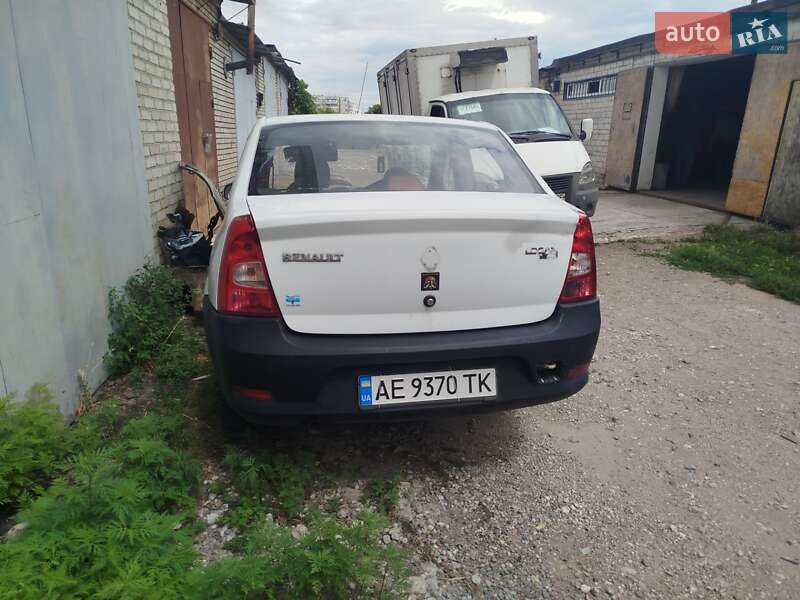 Renault Logan 2010