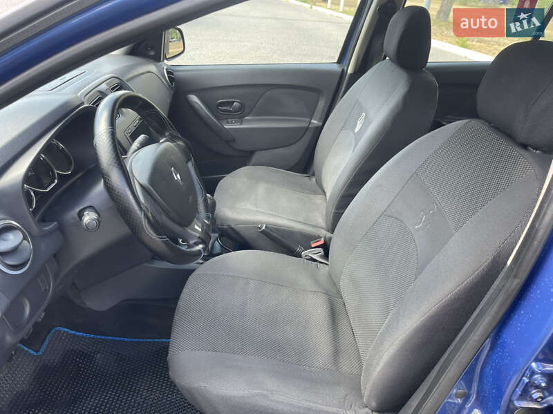 Седан Renault Logan 2014 в Одессе