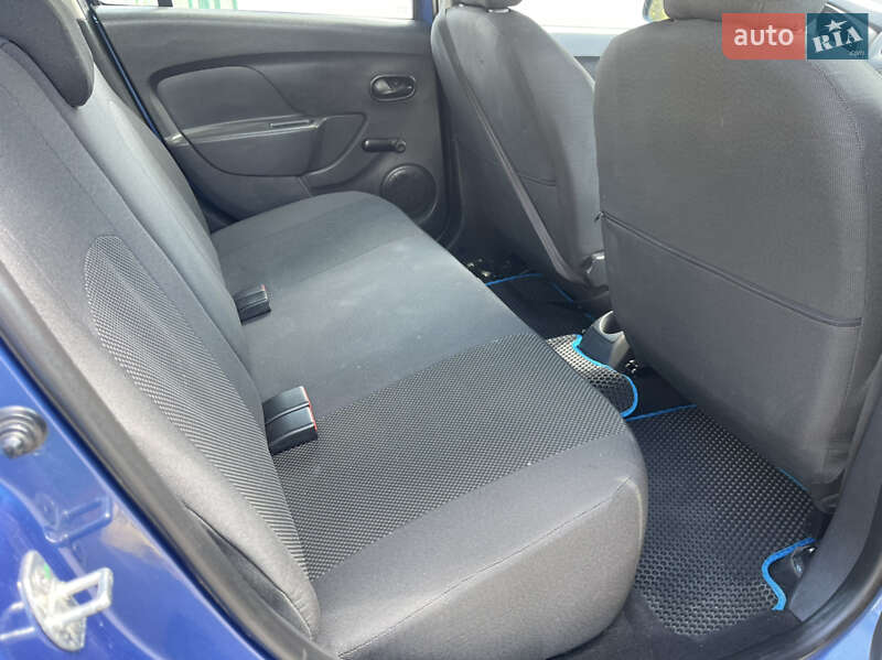 Седан Renault Logan 2014 в Одессе
