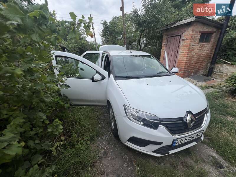 Renault Logan 2021