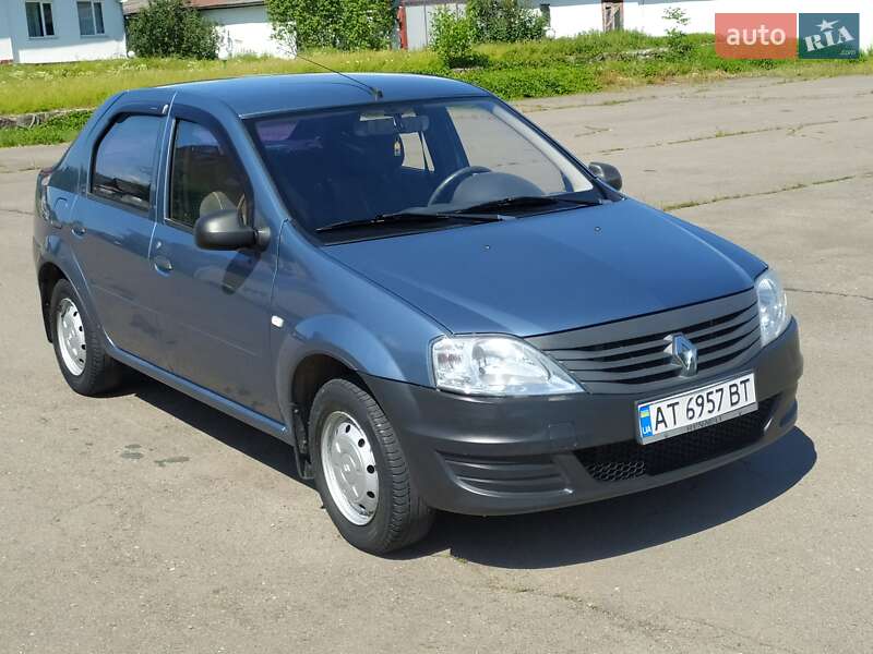 Renault Logan 2011