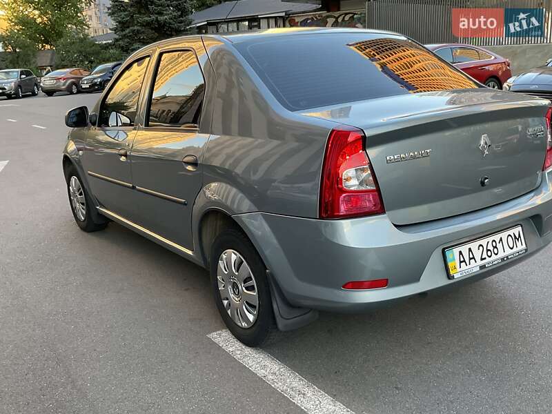 Седан Renault Logan 2011 в Киеве