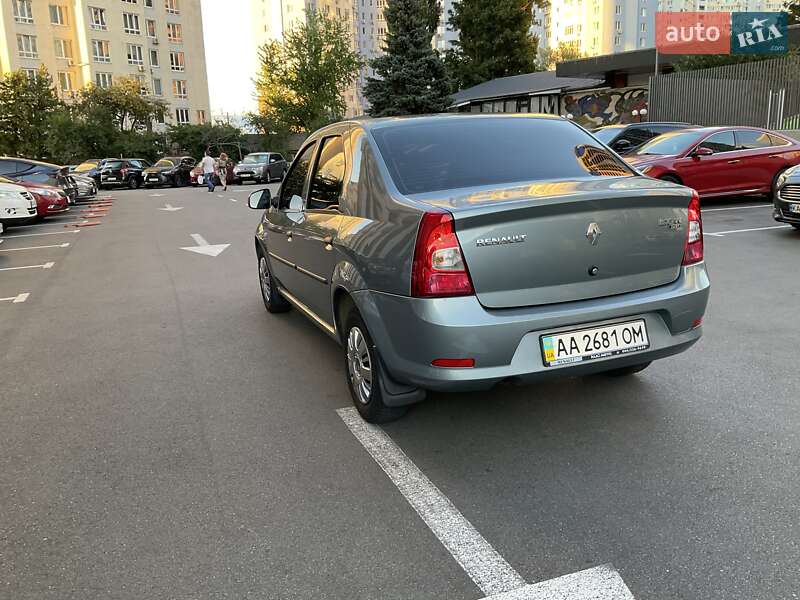 Седан Renault Logan 2011 в Киеве