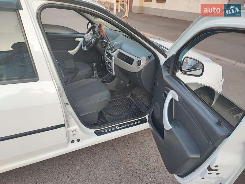 Седан Renault Logan 2012 в Кривом Роге