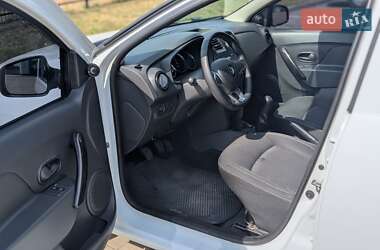 Седан Renault Logan 2019 в 