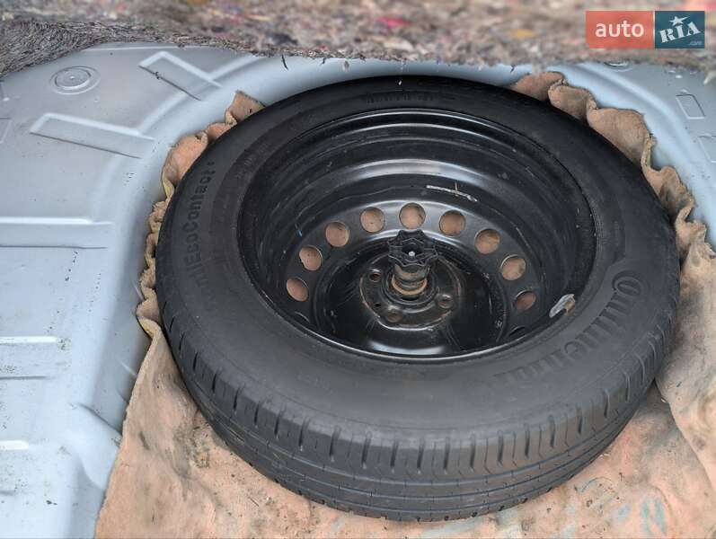 Седан Renault Logan 2019 в Днепре
