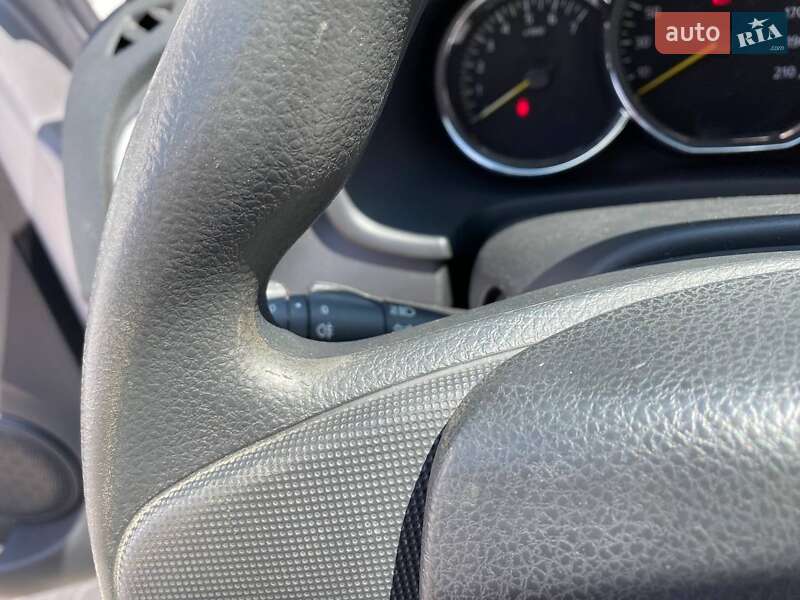 Универсал Renault Logan 2016 в Тернополе