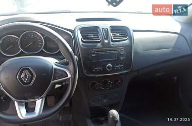 Седан Renault Logan 2017 в 