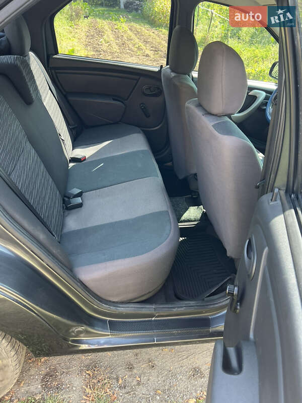 Седан Renault Logan 2010 в Коломые