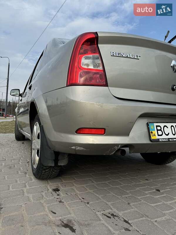 Седан Renault Logan 2011 в Львове