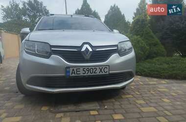 Універсал Renault Logan 2015 в Дніпрі