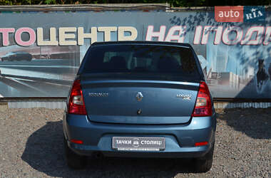 Седан Renault Logan 2010 в 