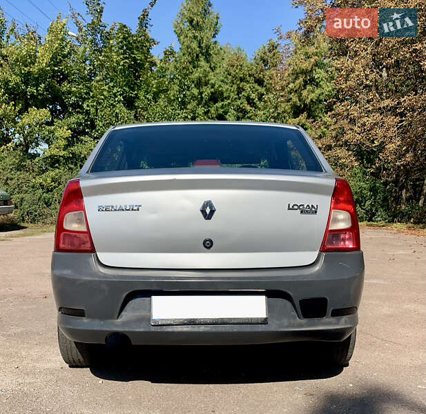 Седан Renault Logan 2011 в Переяславі