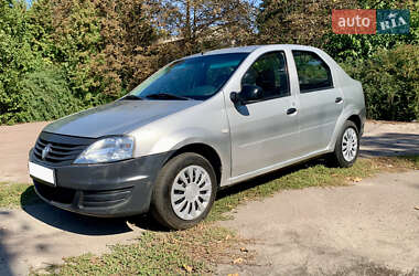 Седан Renault Logan 2011 в 