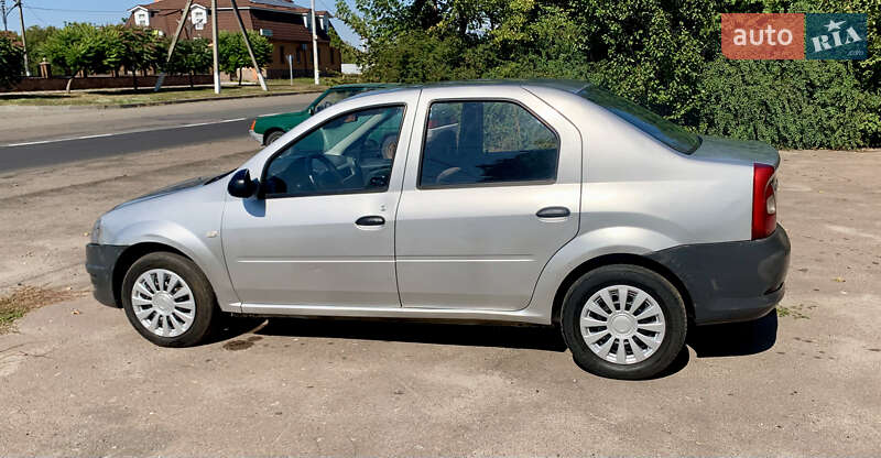 Седан Renault Logan 2011 в Переяславі