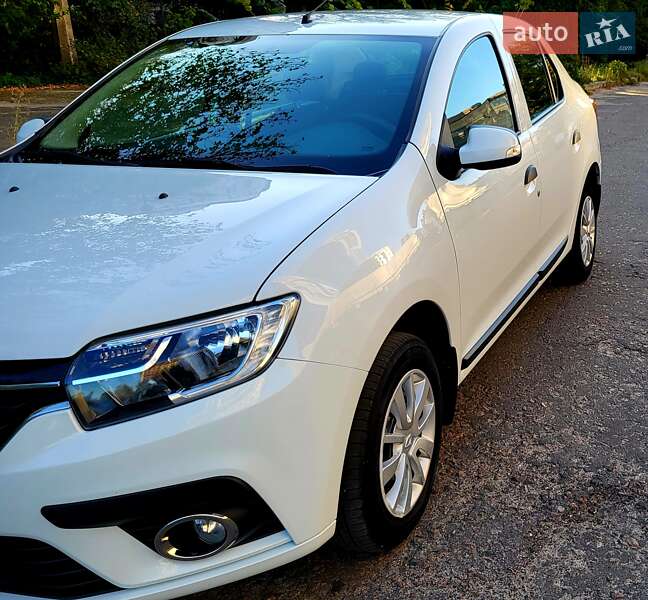 Седан Renault Logan 2020 в Киеве