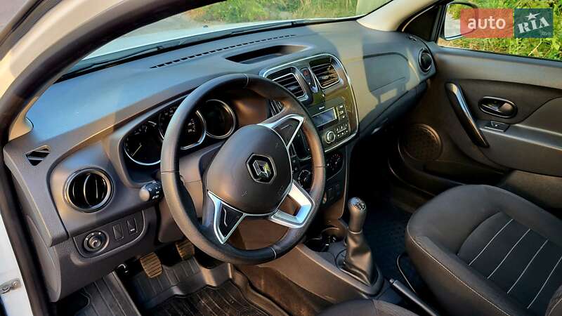 Седан Renault Logan 2020 в Киеве