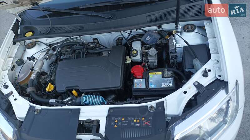 Универсал Renault Logan 2017 в Днепре фото 7 Универсал Renault Logan 2017 в Днепре