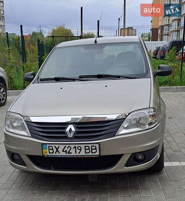 Седан Renault Logan 2010 в Хмельницькому фото Седан Renault Logan 2010 в Хмельницькому