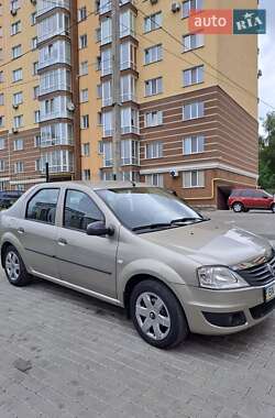 Седан Renault Logan 2010 в 