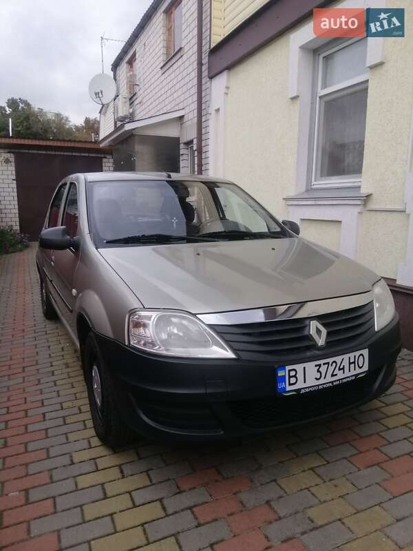 Renault Logan 2011