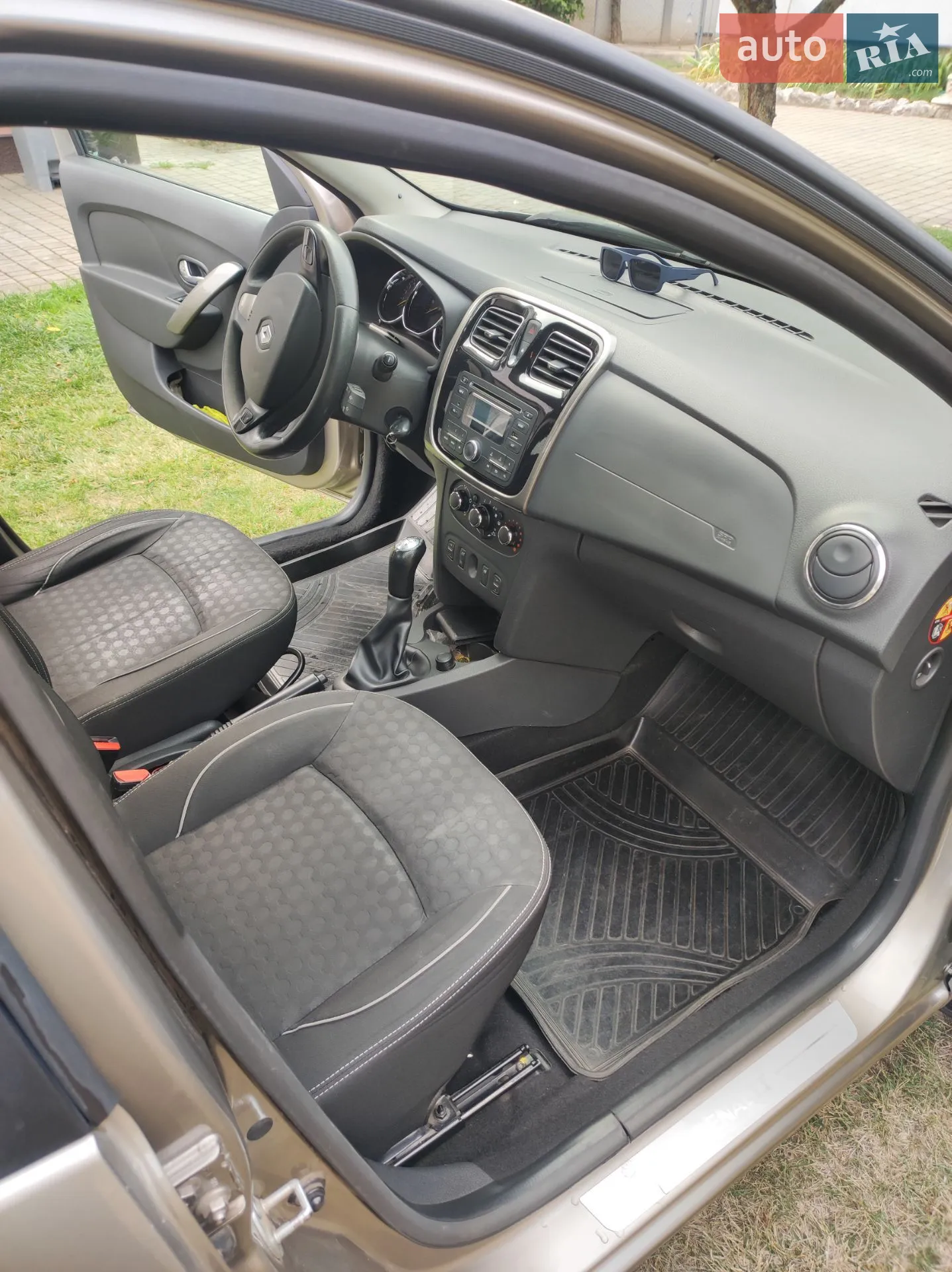 2013 Renault Logan - мініатюра 3
