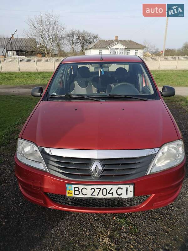 Седан Renault Logan 2010 в 