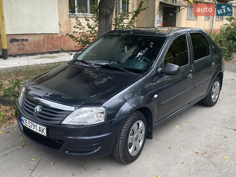 Renault Logan 2010