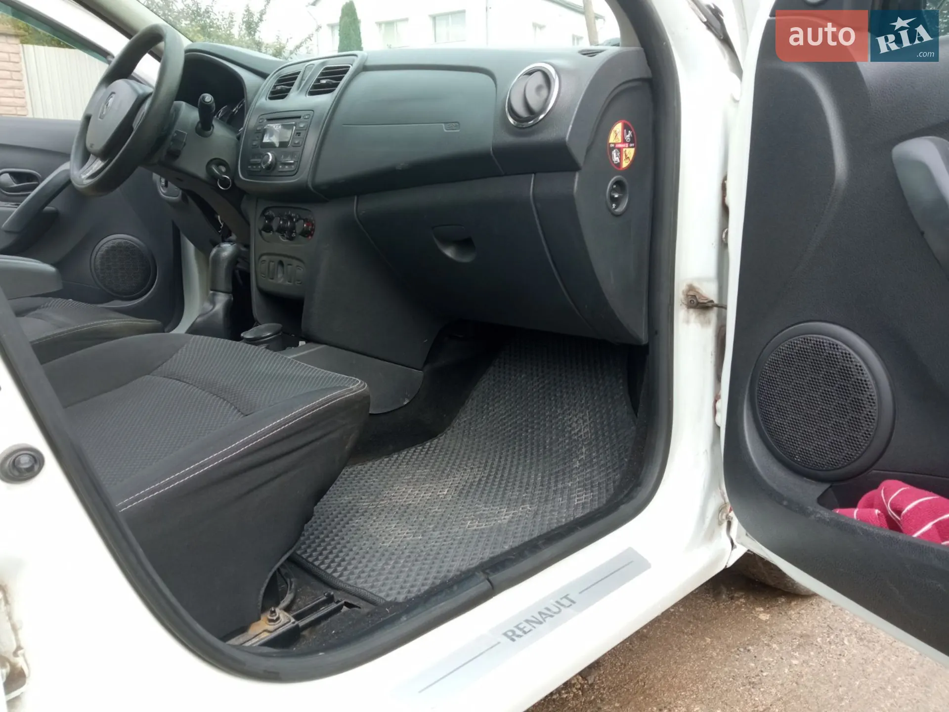 2013 Renault Logan - мініатюра 8
