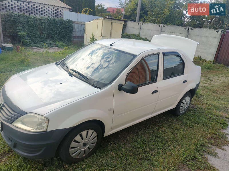 Седан Renault Logan 2012 в Днепре