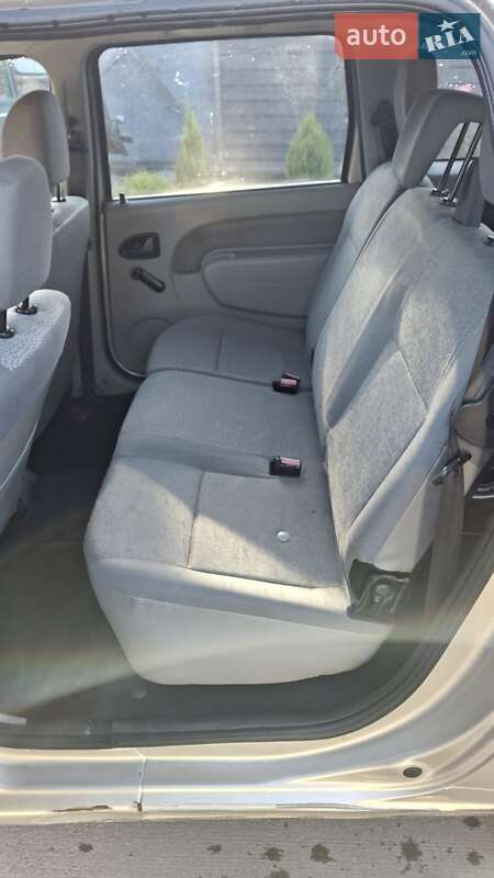 Универсал Renault Logan 2012 в Киеве фото 9 Универсал Renault Logan 2012 в Киеве