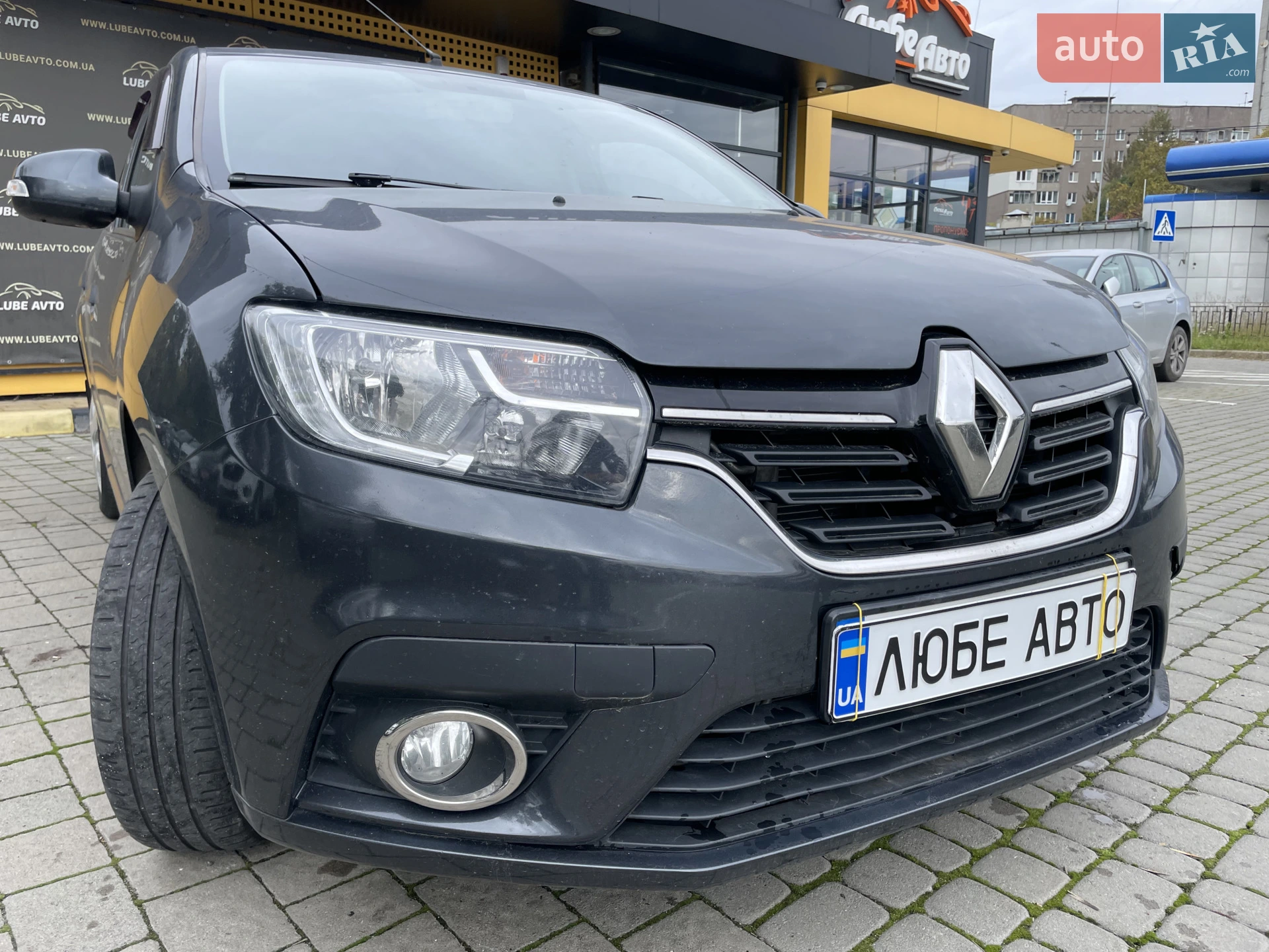 2017 Renault Logan - мініатюра 2