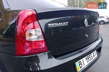 Седан Renault Logan 2011 в 