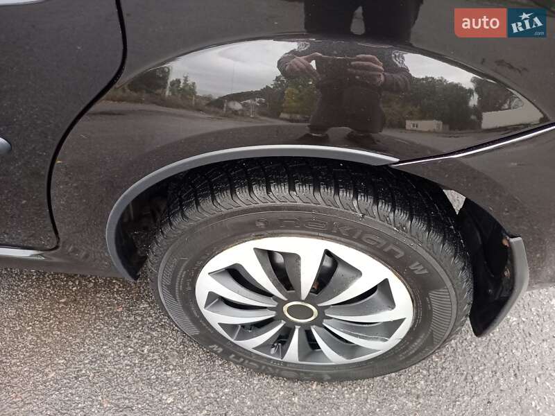 Седан Renault Logan 2011 в Полтаве фото 23 Седан Renault Logan 2011 в Полтаве