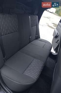 Седан Renault Logan 2011 в 