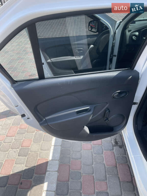 Седан Renault Logan 2017 в Дніпрі фото 11 Седан Renault Logan 2017 в Дніпрі