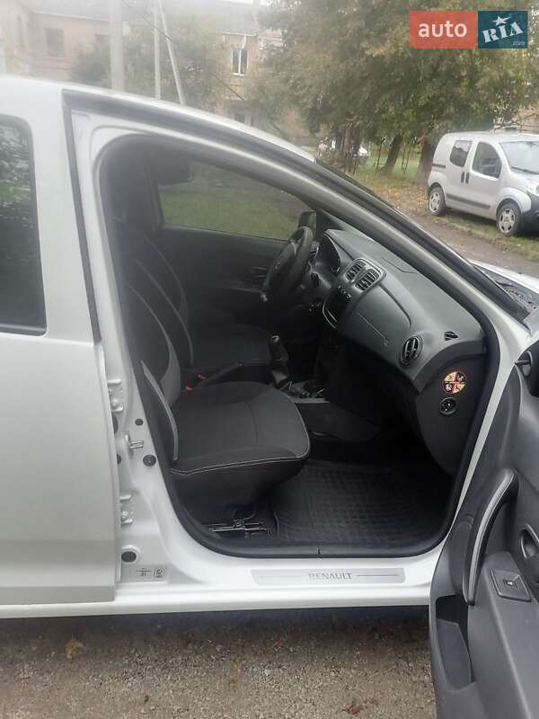 Седан Renault Logan 2013 в Боярке фото 22 Седан Renault Logan 2013 в Боярке