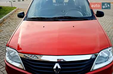 Седан Renault Logan 2011 в 