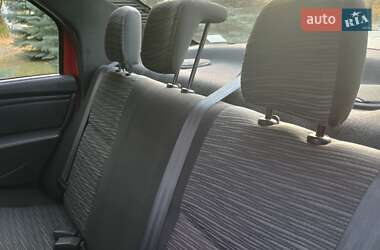 Седан Renault Logan 2011 в 
