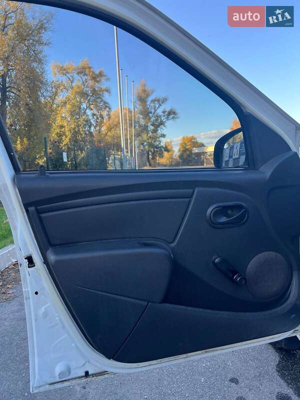 Седан Renault Logan 2011 в Кременчуге