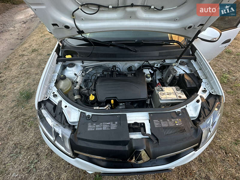 Седан Renault Logan 2015 в Харькове