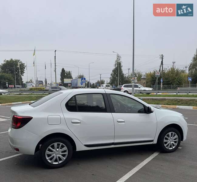 Седан Renault Logan 2017 в Киеве