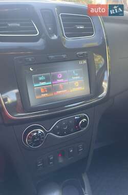 Седан Renault Logan 2019 в 