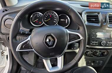 Седан Renault Logan 2021 в 