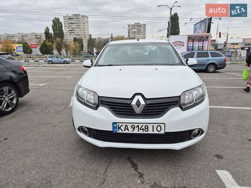 Renault Logan 2016