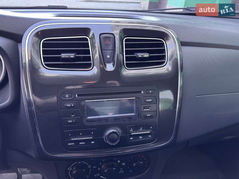 Седан Renault Logan 2017 в Ивано-Франковске фото 16 Седан Renault Logan 2017 в Ивано-Франковске