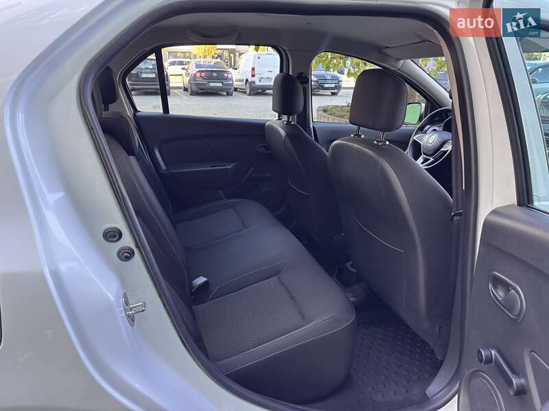 Седан Renault Logan 2017 в Ивано-Франковске фото 25 Седан Renault Logan 2017 в Ивано-Франковске