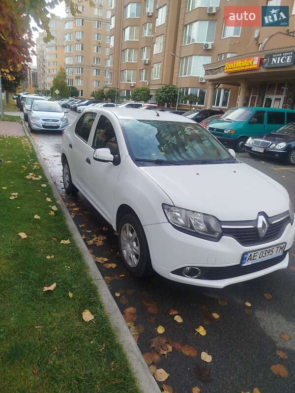Универсал Renault Logan 2016 в Киеве