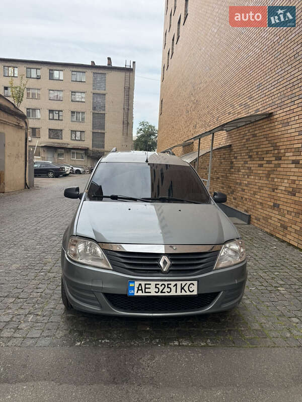 Renault Logan 2010 Renault Logan 2010