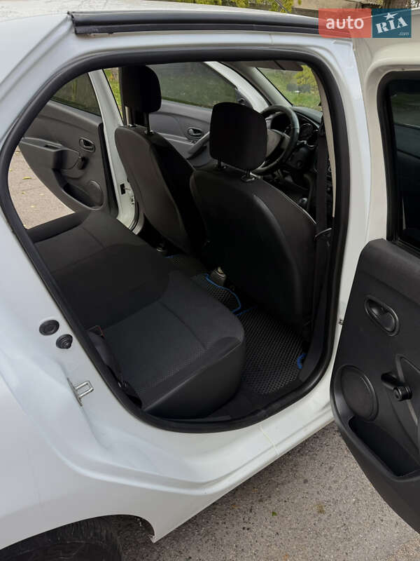 Седан Renault Logan 2013 в Николаеве фото 13 Седан Renault Logan 2013 в Николаеве
